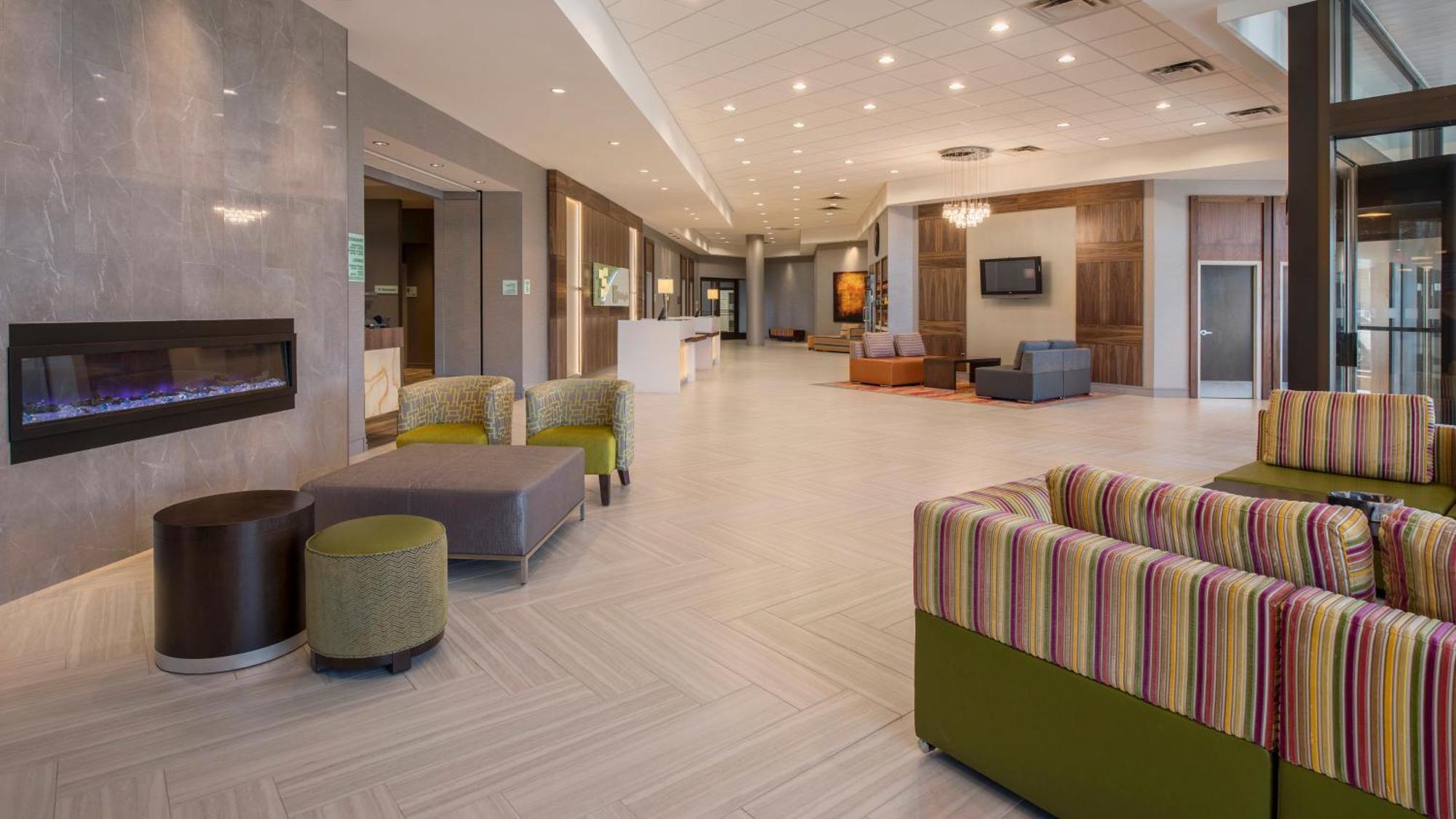 Hotel Winnipeg-south By Ihg 3*