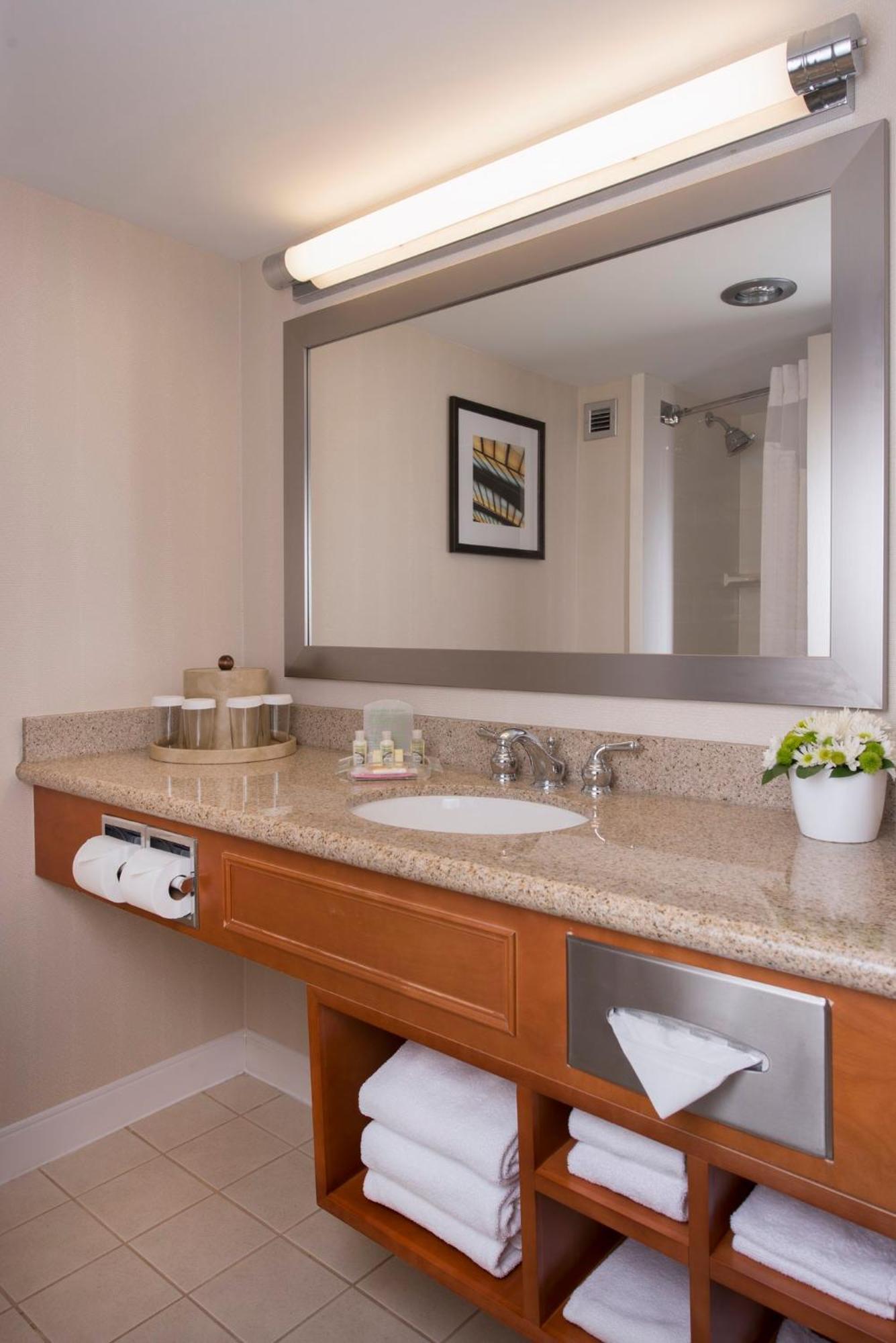 Hotel Winnipeg-south By Ihg Winnipeg